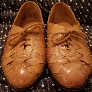 Vintage Bass lace up flats.